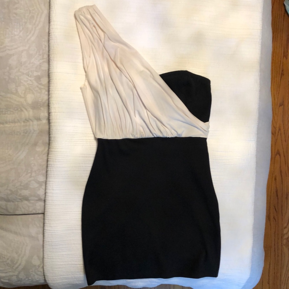 LaROK black dress